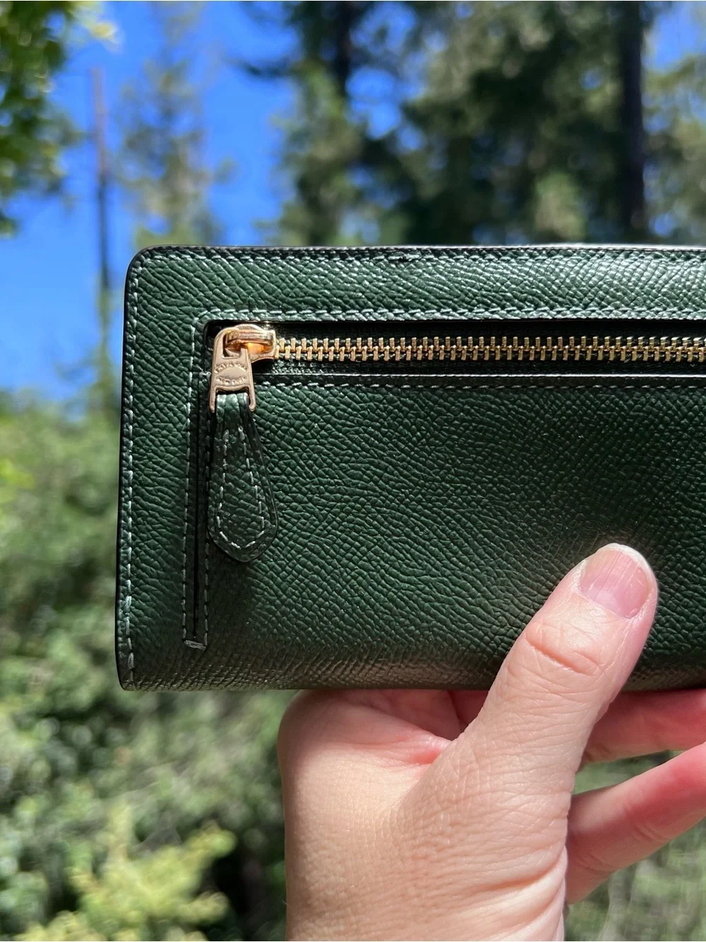 COACH Slim Bifold Hunter GREEN Crossgrain Leather Wallet Gold Hardware AUTHENTIC